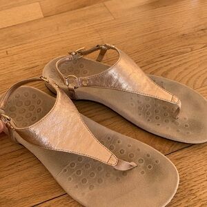 Vionic Metallic Rose Gold Slingback Thong Sandals